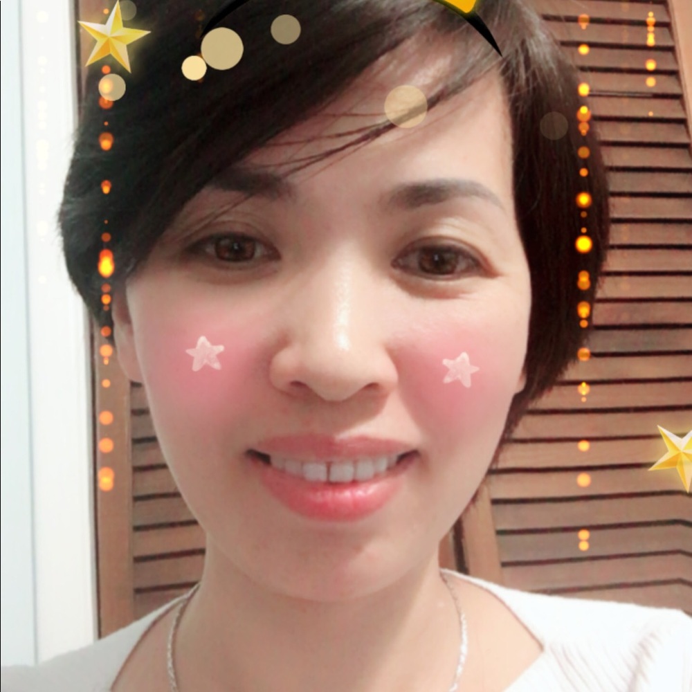 Meet your Posher, Huong